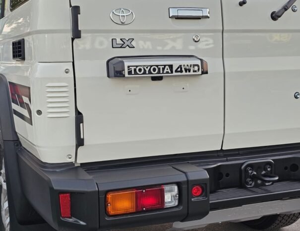 TOYOTA LANDCRUISER HARD-TOP Image 25