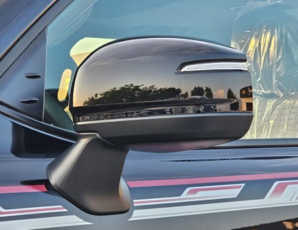 TOYOTA LANDCRUISER Image 25
