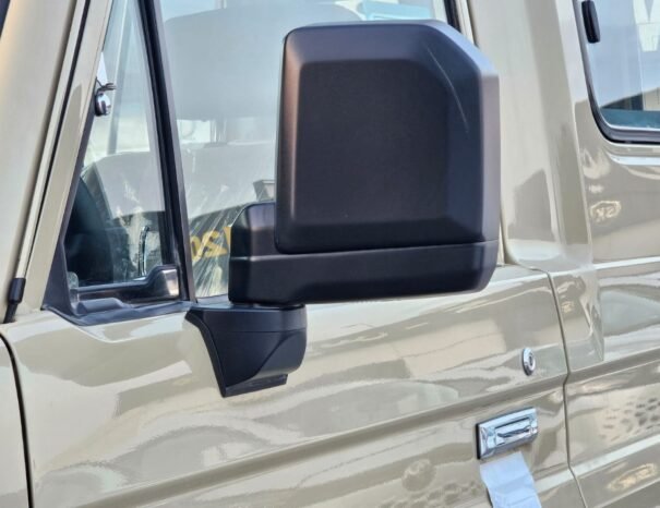 TOYOTA LANDCRUISER HARD-TOP Image 13