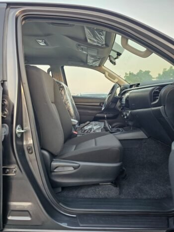 TOYOTA HILUX Image 12