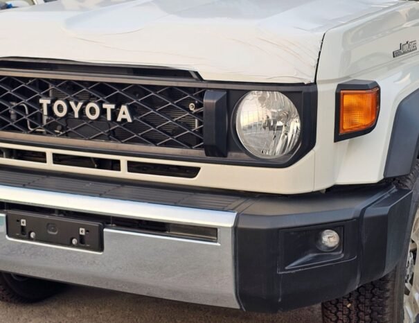 TOYOTA LANDCRUISER HARD-TOP Image 25