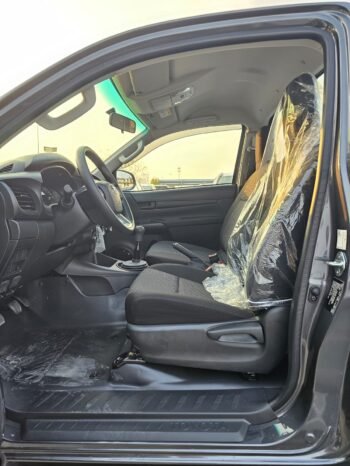 TOYOTA HILUX Image 10
