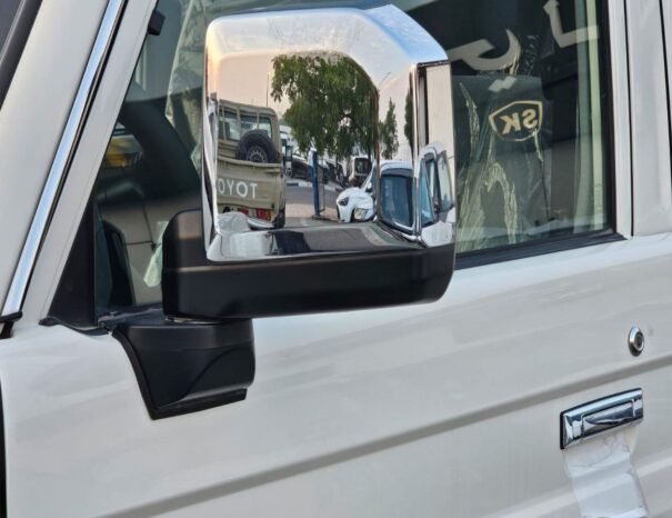 TOYOTA LANDCRUISER HARD-TOP Image 26