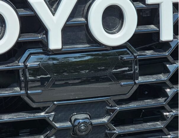 TOYOTA LANDCRUISER Image 25