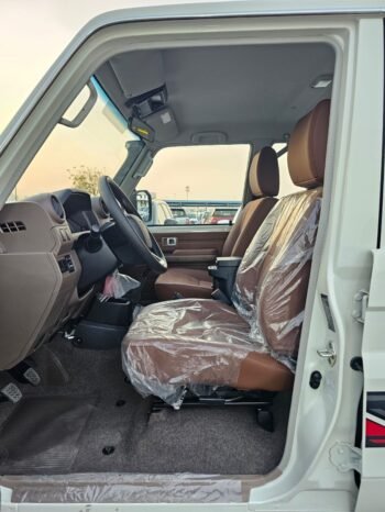 TOYOTA LANDCRUISER HARD-TOP Image 28