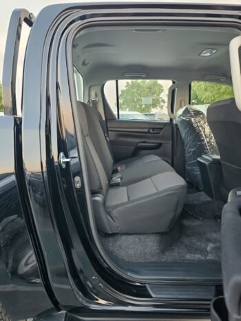 TOYOTA HILUX Image 2