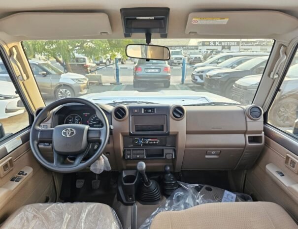 TOYOTA LANDCRUISER HARD-TOP Image 2