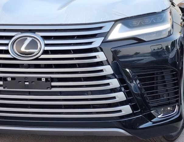 LEXUS LX700h Image 25