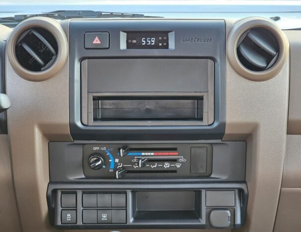 TOYOTA LANDCRUISER HARD-TOP Image 3