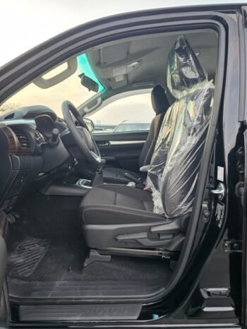 TOYOTA HILUX Image 15