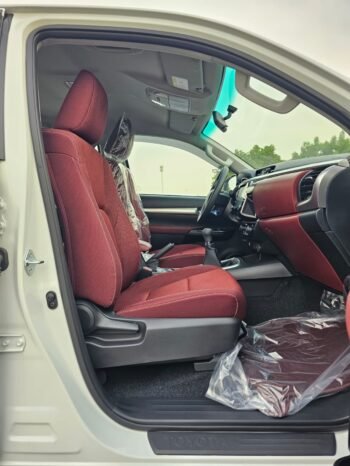 TOYOTA HILUX Image 15