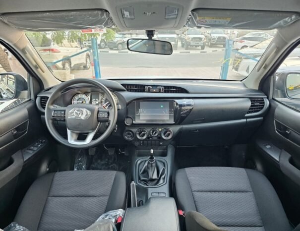 TOYOTA HILUX Image 3