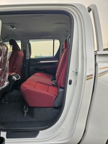 TOYOTA HILUX Image 14