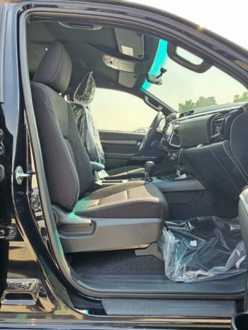 TOYOTA HILUX Image 15