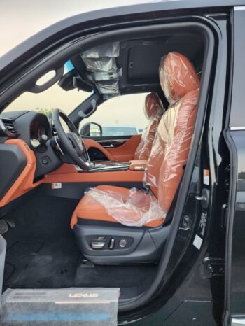 LEXUS LX700h Image 28