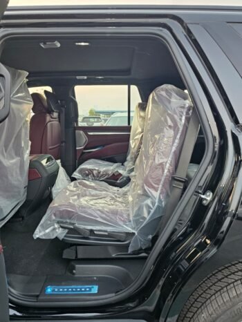 CADILLAC ESCLADE Image 28