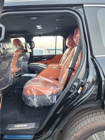 LEXUS LX700h Image 16
