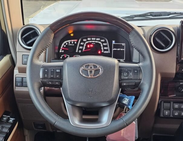 TOYOTA LANDCRUISER HARD-TOP Image 5