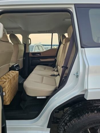 TOYOTA LANDCRUISER PRADO Image 16