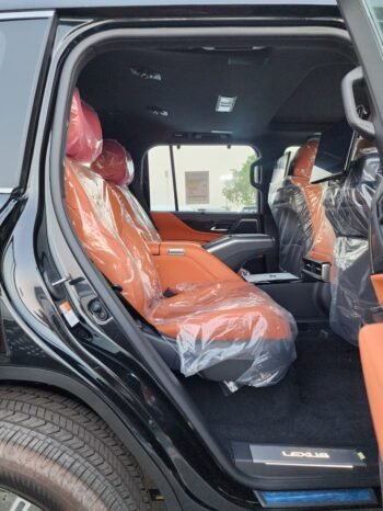 LEXUS LX700h Image 15