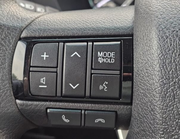 TOYOTA HILUX Image 7