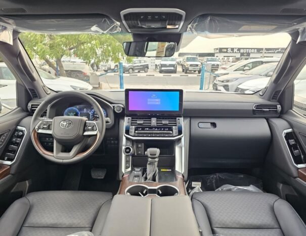 TOYOTA LANDCRUISER Image 3