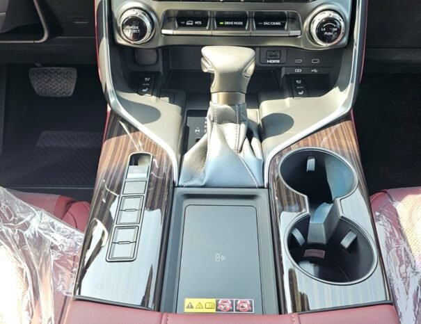 LEXUS LX 600 Image 6
