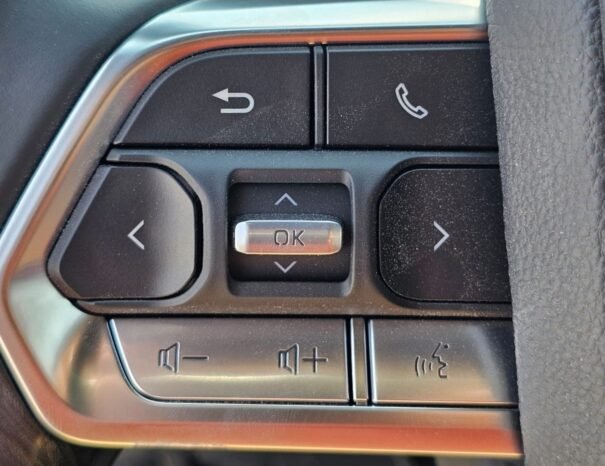 TOYOTA LANDCRUISER Image 7