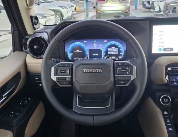 TOYOTA LANDCRUISER PRADO Image 7