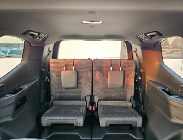 TOYOTA LANDCRUISER Image 30