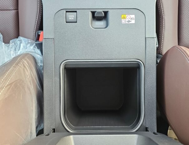 TOYOTA LANDCRUISER PRADO Image 13