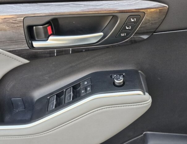 TOYOTA HIGHLANDER Image 10