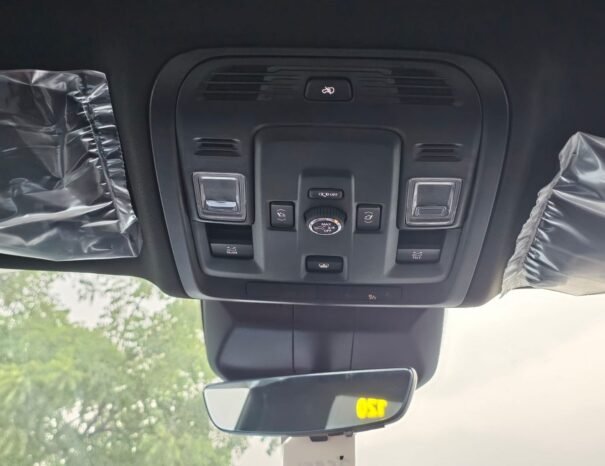 CADILLAC ESCLADE Image 10