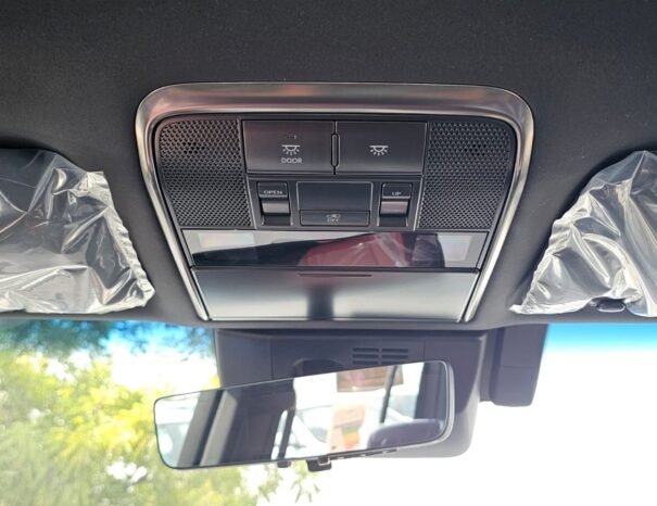 LEXUS LX 600 Image 12