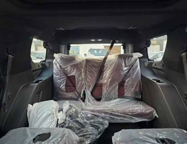 CADILLAC ESCLADE Image 30
