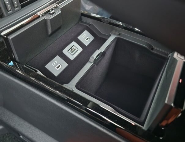 LEXUS LX700h Image 14
