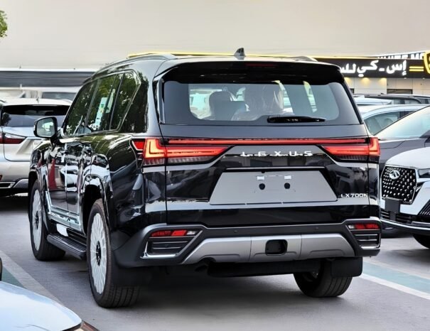 LEXUS LX700h Image 19