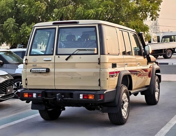 TOYOTA LANDCRUISER HARD-TOP Image 19