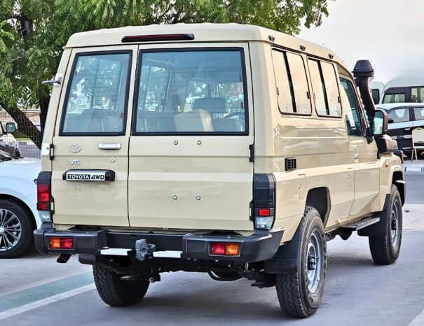 TOYOTA LANDCRUISER HARD-TOP Image 16