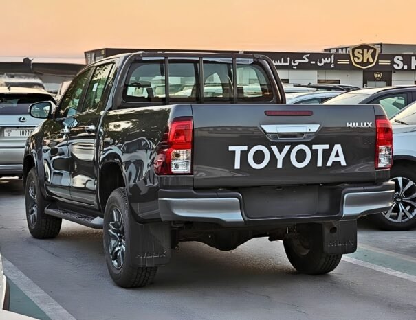 TOYOTA HILUX Image 15