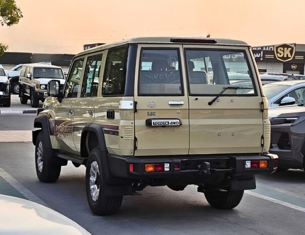 TOYOTA LANDCRUISER HARD-TOP Image 20