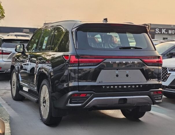 LEXUS LX 600 Image 21