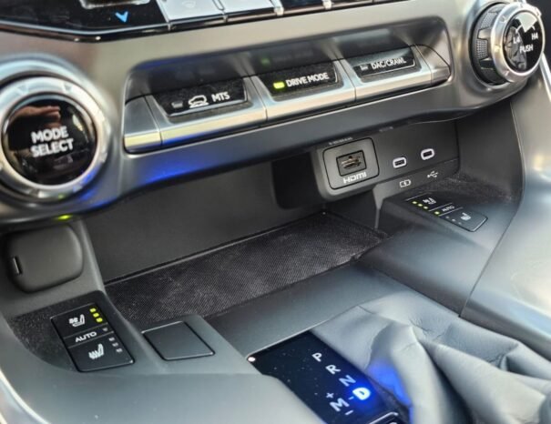 LEXUS LX 600 Image 11
