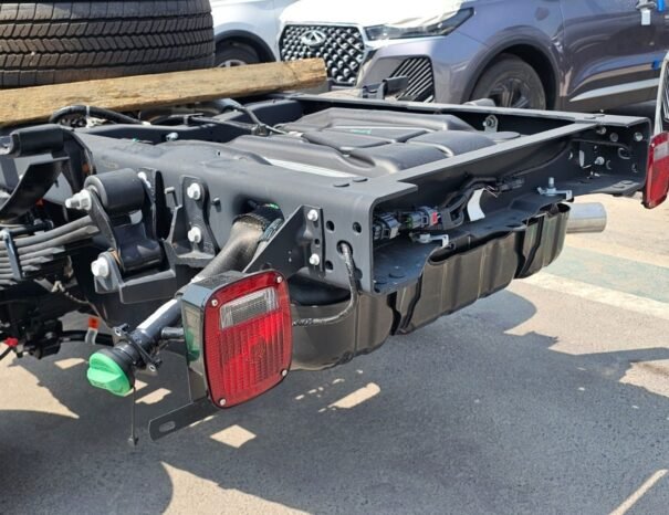 FORD F550 Image 23