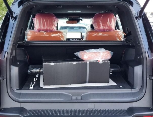 LEXUS LX700h Image 23