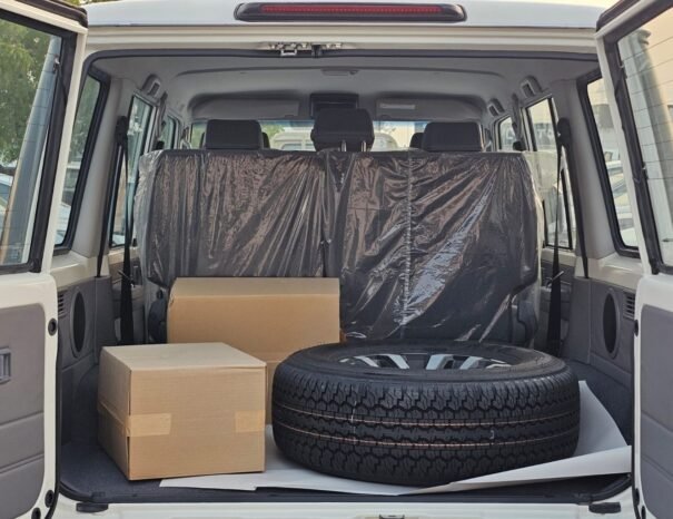 TOYOTA LANDCRUISER HARD-TOP Image 22