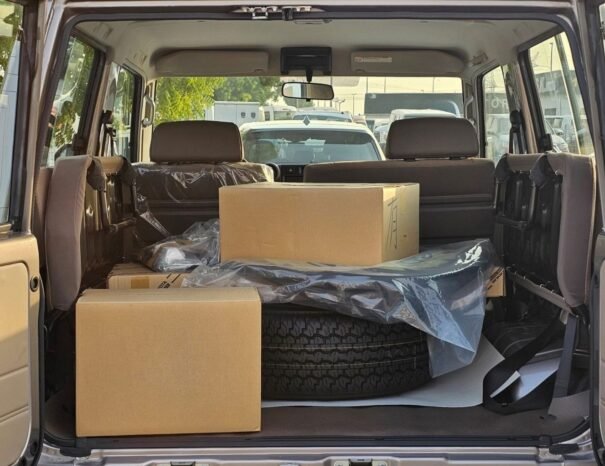 TOYOTA LANDCRUISER HARD-TOP Image 19