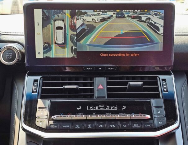 TOYOTA LANDCRUISER Image 3