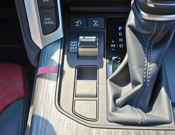 TOYOTA LANDCRUISER Image 5