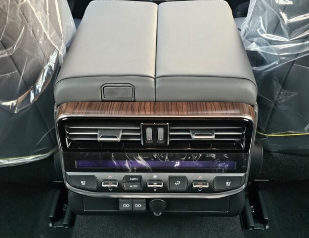 TOYOTA LANDCRUISER Image 14
